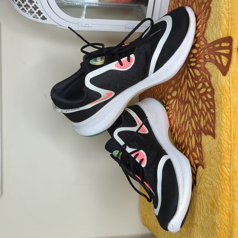 Nike Joyride Run sneakers